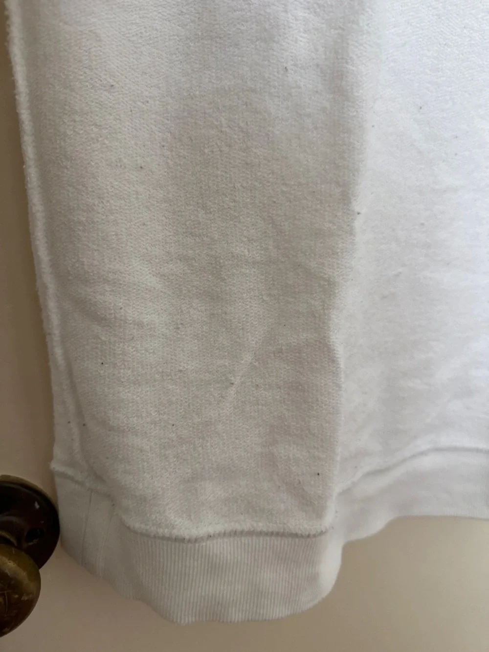 H&M black and White V-Neck sweater - Picture 7 of 7
